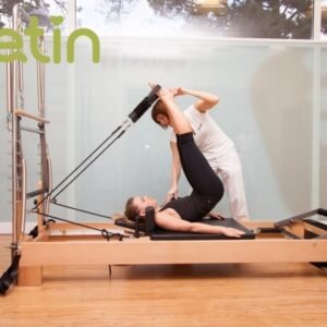 Oak Pilates Reformer Meet various strength requirements For home fitness
