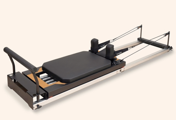 Foldable Pilates Reformer Suitable for fitness and body shaping Removable shoulder rest